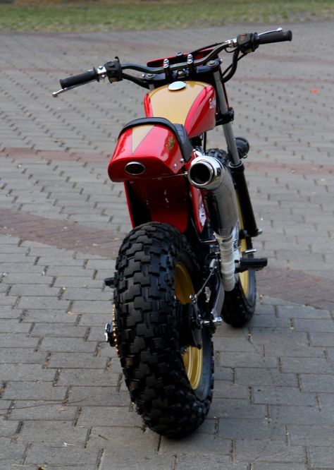 Street Moto, Tw 125, Yamaha Tw200, Naked Bikes, Vintage Moped, Yamaha 250, Yamaha 125, Xjr 1300, Honda Scrambler