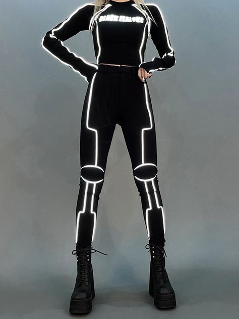 Smarter Shopping, Better Living! Aliexpress.com Futuristic Costume, Cyberpunk Outfit, Estilo Cyberpunk, Punk Pants, Techwear Fashion, Cyberpunk Clothes, Harajuku Outfits, Future Clothes, Cyberpunk Fashion