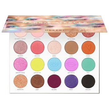 Maddie Ziegler Eyeshadow Palette Looks, Morphe X Maddie Ziegler, Maddie Ziegler Makeup, Dr Makeup, Slytherin Girl, Morphe 2, Lovely Makeup, Skincare Items, Dream Makeup