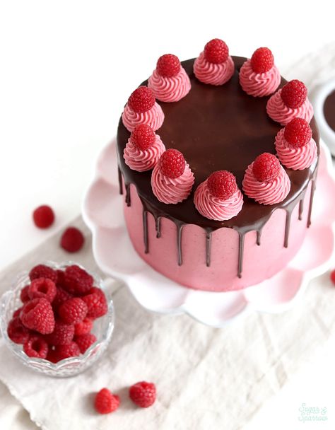 Raspberry Chocolate Cake Recipe - Sugar & Sparrow Raspberry Chocolate Cake, Valentine Baking, Chocolate Raspberry Cake Recipe, Christmas Cake Ideas, Yummy Chocolate Cake, Cake Design Ideas, Chocolate Cake Designs, Sugar Dough, Valentines Baking