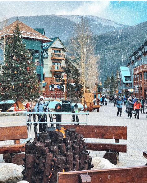 Keystone Colorado Winter, Winter Park Colorado Christmas, 2024 Aspirations, 2024 Resolutions, Ski Resorts In Colorado, Colorado Aesthetic, Best Family Ski Resorts, Ski Weekend, Keystone Ski Resort