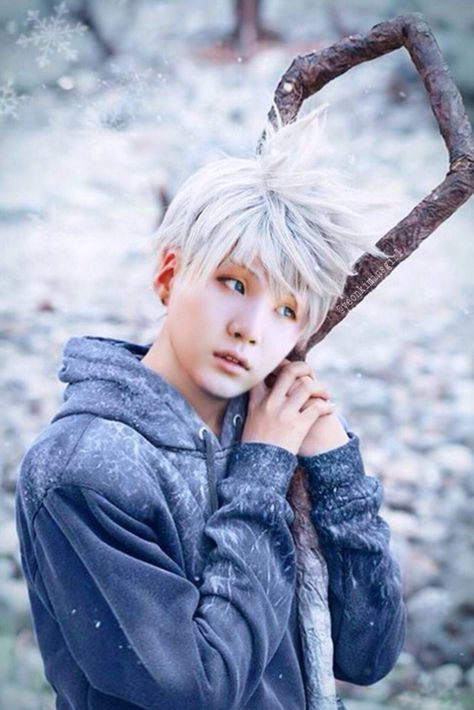 Aru��⁷ LOVES yoonie 🐾 on Twitter: "Gd n8 to this heavenly being @BTS_twt… " Jack Frost Cosplay, Compression Shirts, Epic Cosplay, Rise Of The Guardians, Dragon Trainer, Cool Cosplay, Awesome Cosplay, Disney Cosplay, Cosplay Tips