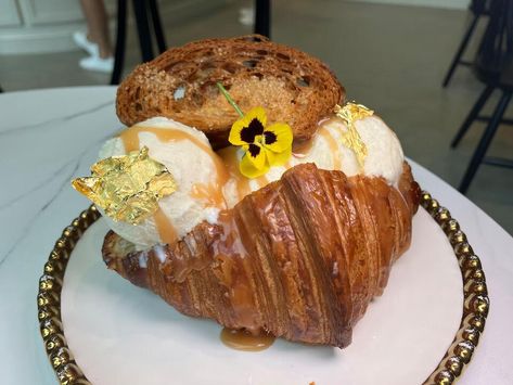 Boston’s viral cube croissants land in Seaport with bakery's new location - NewsBreak Paris Patisserie, National Cheeseburger Day, The Big E, Chicago Food, The Bakery, New Location, Big Mac, Best Seasons, Boston