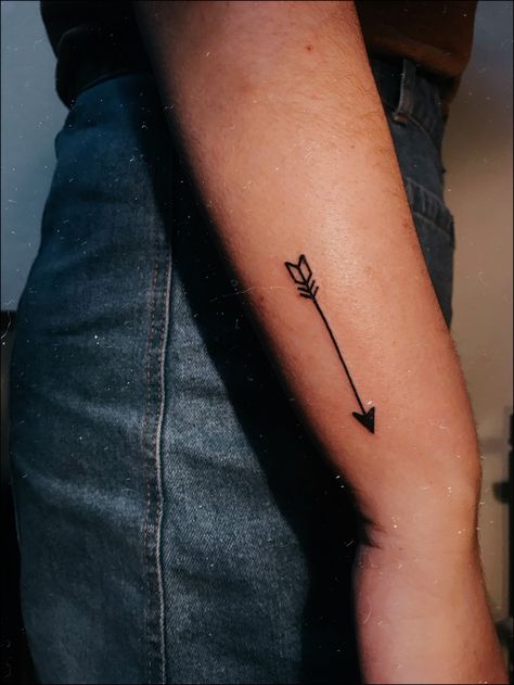 Cute Arrow Tattoos For Women, Women Arrow Tattoo, Arrow With 3 Hearts Tattoo, Wrist Arrow Tattoos For Women, Strength Arrow Tattoo For Women, Arrow Tattoos For Women Arm, Arrow Finger Tattoos For Women, Finger Tattoos Arrow, Simple Arrow Tattoos For Women