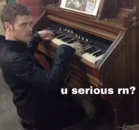 The Originals Cast, Klaus From Vampire Diaries, Vampire Diaries Memes, Short Instagram Quotes, Vampire Diaries Movie, Vampire Diaries Quotes, Vampire Diaries Guys, Vampire Diaries Funny, Originals Cast