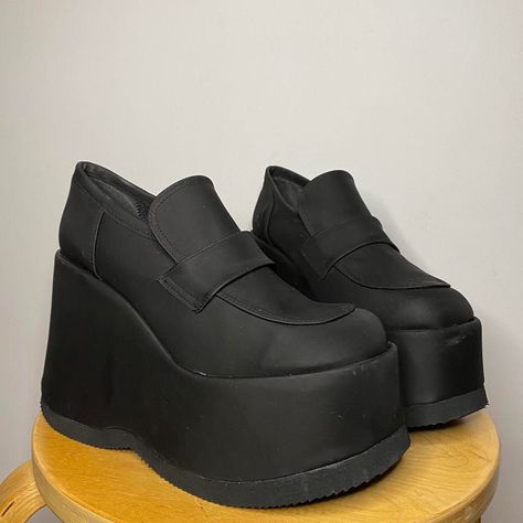 I might be biased but you should probably buy this on Depop 👍 https://depop.app.link/VjyZFtXrunb Chunky Platform Shoes, Platform Boots Chunky, Black Platform Shoes, Funky Shoes, Funky Outfits, Fashion Aesthetics, Estilo Punk, Black Platform, Chunky Platform