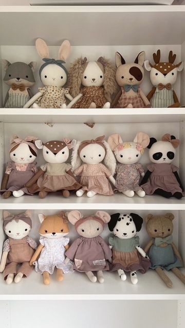 Dolls Handmade Diy, Diy Plush Dolls, Deer Doll, Dog Doll, Animal Sewing Patterns, Rag Dolls Handmade, Fabric Toys, Doll Sewing Patterns, Doll Tutorial