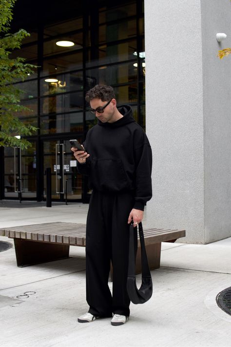 Pleated Wide Leg Trousers curated on LTK Black Pants Fall Outfit, Black Pullover Outfit, Oversized Outfit Ideas, Pleated Pants Outfit, All Black Outfit Casual, Pants Fall Outfit, Daniel Simmons, Wide Pants Outfit, Trousers Outfit Men