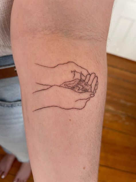 phoebe bridgers tattoo Phoebe Tattoo, Better Oblivion Community Center, Mac Miller Tattoos, Aesthetic Tattoo Ideas, Song Tattoos, Unique Tattoo Ideas, Small Girly Tattoos, 20 Aesthetic, Lyric Tattoos