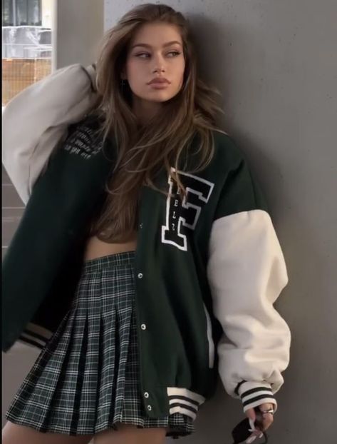 University Jacket Outfit, Green Varsity Jacket Outfit, College Jacket Outfit, Letterman Jacket Outfit, University Jacket, Prom Jacket, Daily Fashion Outfits, Senior Jackets, Varsity Jacket Outfit