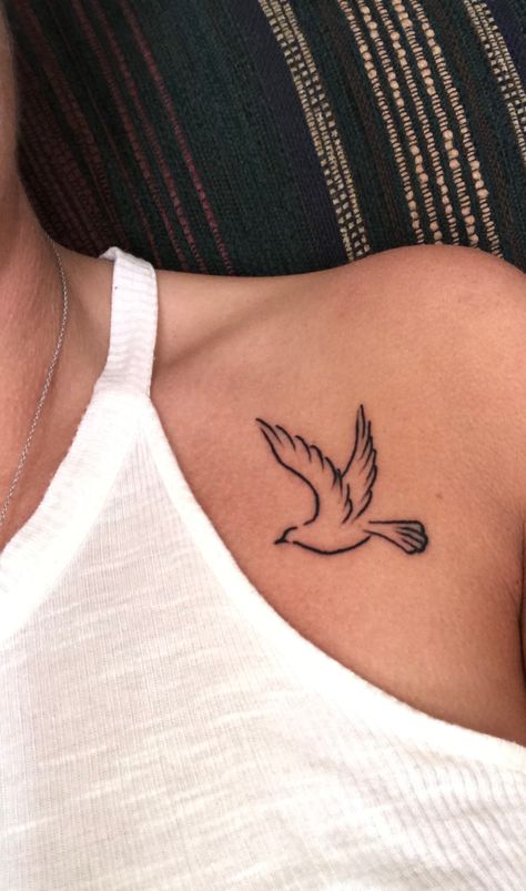 Tattoo Ideas For Missing Someone, Dove Tattoo For Lost Loved One, Dove Tattoos For Women Flying Birds, Matching Dove Tattoos, Dove Tattoo Women, Tattoo For Passed Dad, Passing Tattoos Memories, Small Dove Tattoo Men, Tattoos For Passed Dad