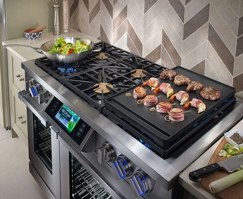 Convection Wall Oven, Luxury Appliances, Kitchen Stove, Cooking Appliances, Kitchen Equipment, Commercial Kitchen, Luxury Kitchen, Nebraska Furniture Mart, Kitchen Stuff