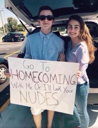 Here are the most messed up homecoming proposals Hoco Proposal Ideas, Cute Homecoming Proposals, Cute Prom Proposals, Dance Proposal, Hoco Proposals, Hoco Proposals Ideas, Embarrassing Moments, Prom Proposal, Bad Bunny