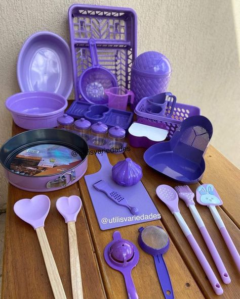 Purple And Blue Aesthetic, Purple Kitchen Accessories, Casa Disney, Aesthetic Cooking, Yeri Mua, Purple House, Purple Kitchen, Dream Apartment Decor, Purple Home