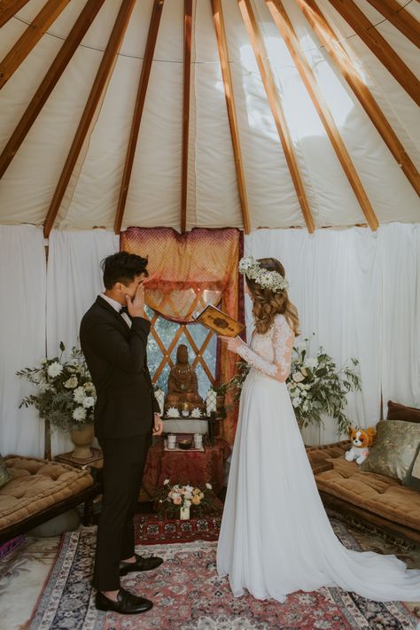 This couple said "I Do" inside a yurt filled with lush organic greenery and white & ivory accents | Image by Burgundy Blue Ojai Elopement, Wedding Photography Bridesmaids, Lockdown Wedding, Lillian West Bridal, Perfect Wedding Cake, Sage Wedding, Bridal Poses, Elopement Ceremony, Ceremony Inspiration