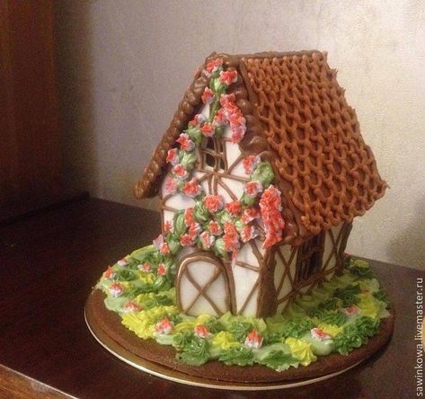 gingerbread house Floral Gingerbread House, Spring Gingerbread House, Lover House Gingerbread House, Fairytale Gingerbread House, Gingerbread Pictures, Fairy Cottage Gingerbread House, Czech Style, Homemade Gingerbread House, Gingerbread House Ideas