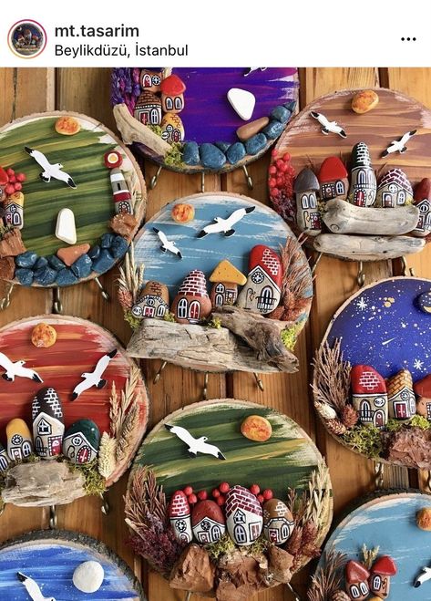 Key Holders For Wall, Wooden Wall Decor Ideas, Stone Pictures Pebble Art, Driftwood Art Diy, Diy Rock Art, Wall Decor Wood, Rocks Painted, Wood Slice Crafts, Stone Art Painting