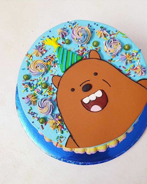 #escandalosos #pardo #webarebears #cake #birthdaycake We Bare Bears Bento Cake, Bear Cake Aesthetic, We Bear Bears Cake, Deku Cake, We Bare Bears Cake, Happy Birthday Doodles, Lunch Box Cake, Birthday Doodle, Birthday Sheet Cakes