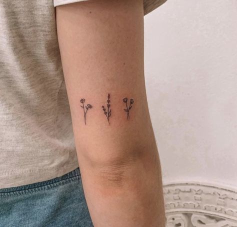 Arm Shading, Dainty Arm Tattoos For Women, Dainty Arm Tattoos, Tattoos Elegant, Tattoos Dainty, Arm Tattoos For Women Forearm, Inner Elbow Tattoos, Simple Line Tattoo, Tiny Flower Tattoos