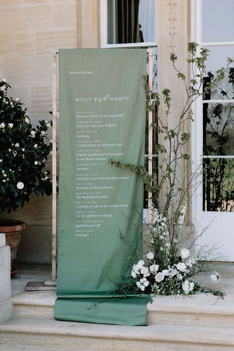 Linen Order Of The Day Sign By Bureau Design // Image By Rebecca Goddard Photography Wedding Ceremony Ideas, Order Of The Day, Wedding Day Timeline, Wedding Fabric, Seating Chart Wedding, Wedding Signage, Trendy Wedding, Gorgeous Wedding, Toscana