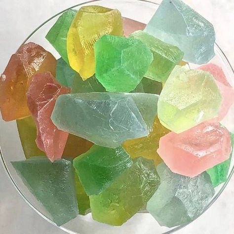 Crystal Jelly Candy, How To Make Kohakuto, Japanese Snacks Recipe Sweets, Kohakotu Candy, Japanese Crystal Candy, Traditional Japanese Desserts, Japanese Candy Recipe, Kohakutou Candy, Japanese Jelly