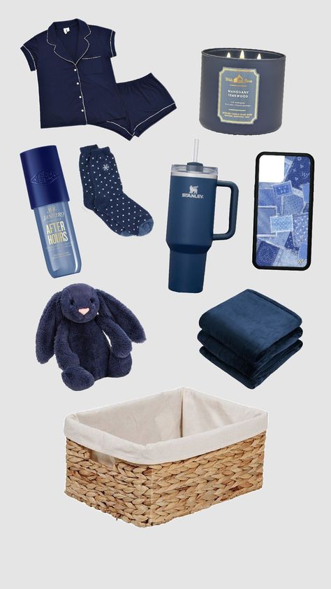 Navy Blue Basket, Blue Burr Basket Ideas, Blue Gift Aesthetic, Sister Christmas Gift Ideas Basket, Blue Christmas Gift Basket, Brrrr Basket Ideas, Royal Blue Gift Basket Ideas, Blue Burr Basket, Burr Baskets For Boys