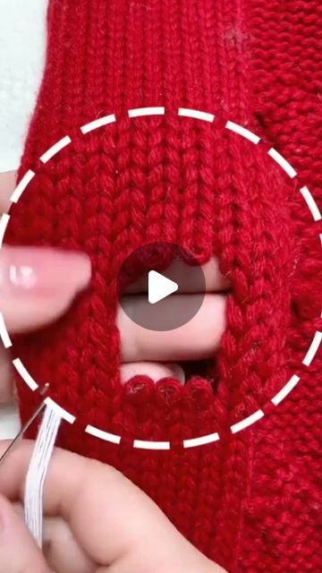 Sewing Tiktok, Advanced Sewing Projects, Casting Off Knitting, Knitting Hacks, Repair Clothes, Knitted Afghans, Knitted Baby Blankets, Sewing Lessons, Knitting Tutorial