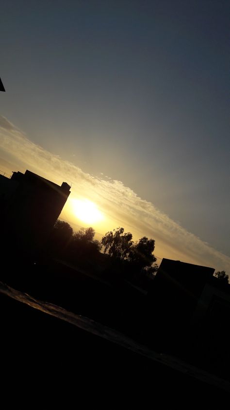 Good Morning Cool Weather, Sun Rise Pictures Mornings Natural, Nature Morning Photos, Morning View Snapchat Stories, Morning Weather Snapchat, Good Morning Picture Nature, Morning Photos Aesthetic, Sun Photography Aesthetic, Sun Pics Aesthetic