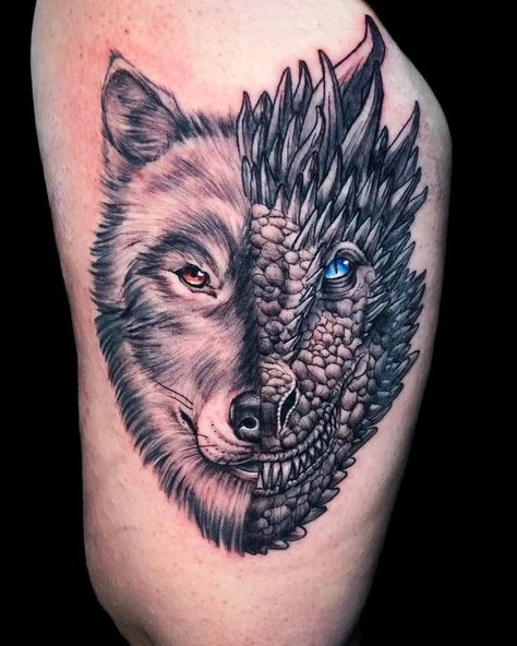 Game Of Thrones Wolf Tattoo, Wolf And Dragon Tattoo, Wolf Dragon Tattoo, Game Of Thrones Dragon Tattoo, Game Of Thrones Tattoo Ideas, Ken Tattoo, Tattoo Biceps, Purple Tattoo, Dragon Tattoo Ideas