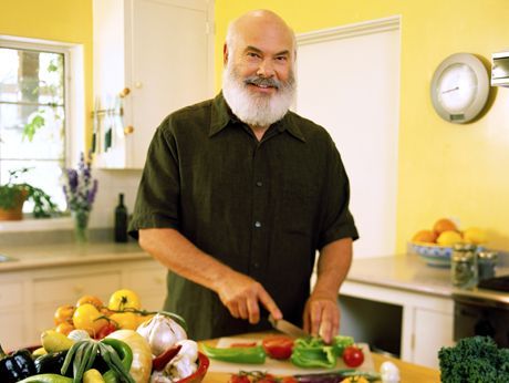 Dr. Weil's Anti-Inflammatory Diet and Food Pyramid is way of selecting and preparing anti-inflammatory foods based on scientific knowledge of how they can help your body maintain optimum health. Dr Weil, Andrew Weil, Anti Dieting, Healthy Bacteria, Inflammatory Foods, Integrative Medicine, Healthy Kitchen, Healthy Aging, Autoimmune Disease