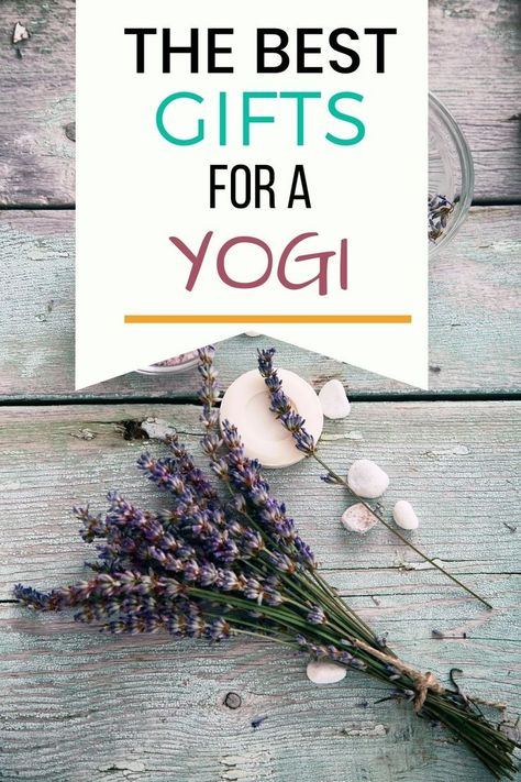 Yoga Gift Basket Ideas, Yoga Party Favors, Yoga Party Ideas, Yoga Gift Basket, Yoga Gifts Ideas, Holistic Eating, Yoga Accessories Gift Ideas, Gifts For Yoga Lovers, Yoga Party