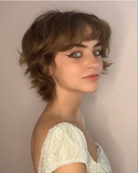 Short Grunge Hair, Shaggy Short Hair, Really Short Hair, Hair Inspiration Short, Shot Hair Styles, Cut Hair, Short Hair Haircuts, Cut My Hair, Hair Inspo Color