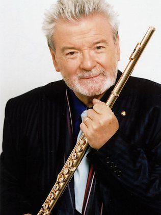 Eastman School Of Music, Chicago Symphony Orchestra, James Galway, London Symphony Orchestra, Flute Player, Flute Music, Famous Musicians, Female Guitarist, Music Life