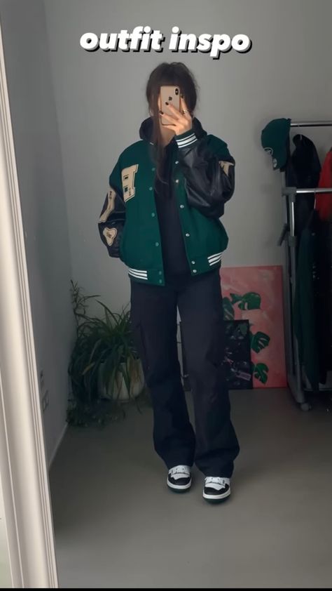 Gamer Aesthetic Outfit, Tomgirl Outfit, Green Hoodie Outfit, Letterman Jacket Outfit, Varsity Outfit, Green Jacket Outfit, Fashion Outfits Modest, Gamer Aesthetic, Varsity Jacket Outfit