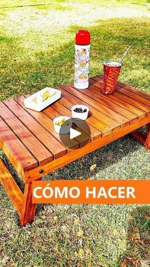 320K views · 17K reactions | En este vídeo DIY les muestro como hacer una pequeña mesita de picnic plegable. 
Recordando este proyecto que publiqué hace tiempo mientras seguimos en la gira de talleres presenciales de verano 2024 por varias ciudades del país.

Espero les guste!! 👌

Utilicé listones de madera cepillada de 1x2 .
Los cortes de la madera los hice con serrucho y la caja de inglete que les enseñé a fabricar en otro video.

Para proteger la madera usé Cerestain de @ceresita.cl 

Medidas:
Los marcos que menciono en el vídeo tienen 33x40cm
Los listones que van sobre los marcos miden 40cm
Los listones de las patas miden 27,5cm y los travesaños 32cm
La mesita en total extendida mide 40x65,5 cm y de alto 29CM

Si tienes dudas, sugerencias o felicitaciones déjamelo en los comentarios. Picnic Diy, January 22, Alfredo, Van