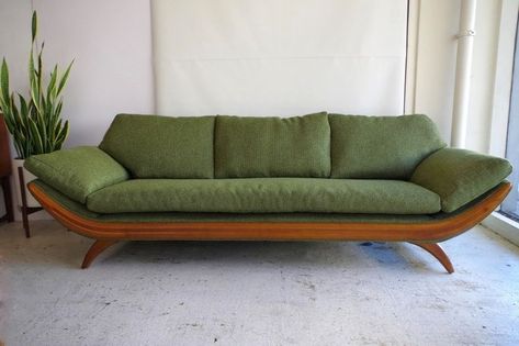 Modernize Old Furniture, Mid Century Modern Interior Design, Cushion Couch, Small Couch, Wooden Sofa Designs, Green Couch, Mcm Furniture, Furniture Design Chair, Curved Wood