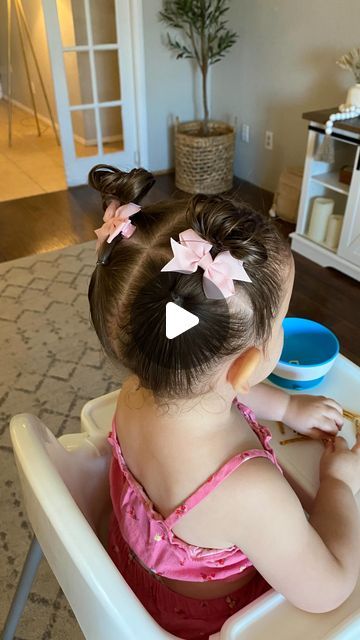 Tori Reed on Instagram: "Episode 12. | One of my favorites!! Easy Toddler Hairstyles 💖✨  • • • #easytoddlerhairstyles #toddlerhairstyles #shorthairstyles #shortbabyhair #toddlermoms  Easy toddler hair. Hair ideas for toddler girls. Toddler girl curly hair. Hair styles for toddlers. Girls toddler hair styles. Easy toddler hairstyles. Toddler hairstyles. Toddler girl hair ideas" Toddler Wedding Hair, Hair Styles For Toddlers, Toddler Hair Styles, Wedding Hairstyles For Girls, Khaleesi Hair, Toddler Girl Hair, Easy Toddler Hairstyles, Cute Toddler Hairstyles, Easy Little Girl Hairstyles