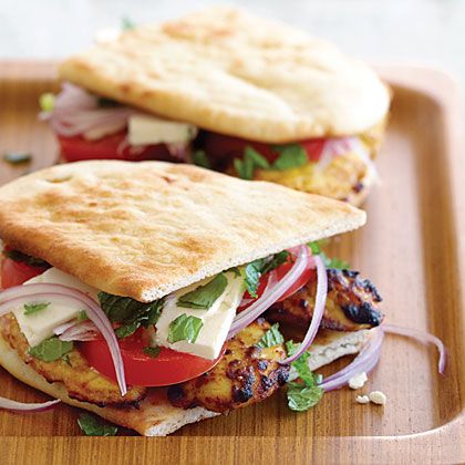 Naan Sandwiches, Naan Chicken, Tandoori Naan, Lunch Sandwiches, Great Chicken Recipes, Chicken Sandwich Recipes, Chicken Sandwiches, Sunset Magazine, Simple Sandwiches