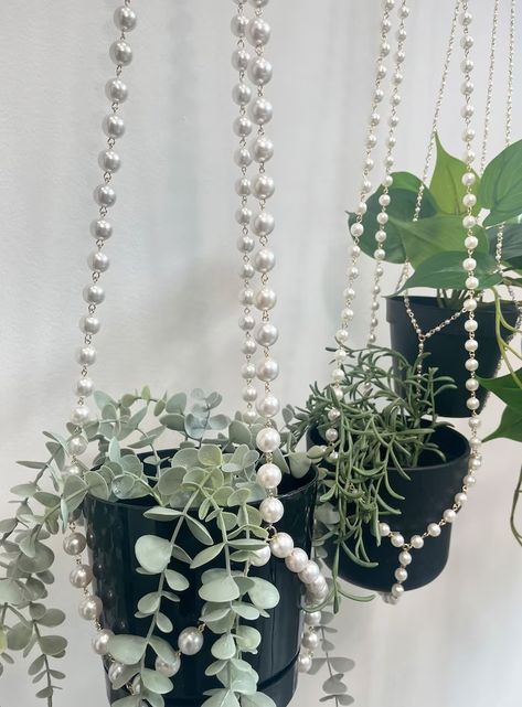 Bubble Pearl XL Beaded Plant Hanger More Glam Than Macrame Fun Modern Decor - Etsy Canada Pearl Plant Hanging, Bead Garden Art, Beaded Vases Diy, Beaded Plant Hangers Diy, Bubbles Decor, Bead Home Decor, Bead Plant, Pearl Plant, Beaded Plant Hanger