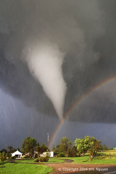 and of course: this famous (deservedly so) photograph Tornado Clouds, Wild Weather, Forces Of Nature, Stormy Weather, Somewhere Over The Rainbow, Foto Art, Natural Phenomena, Alam Yang Indah, Over The Rainbow