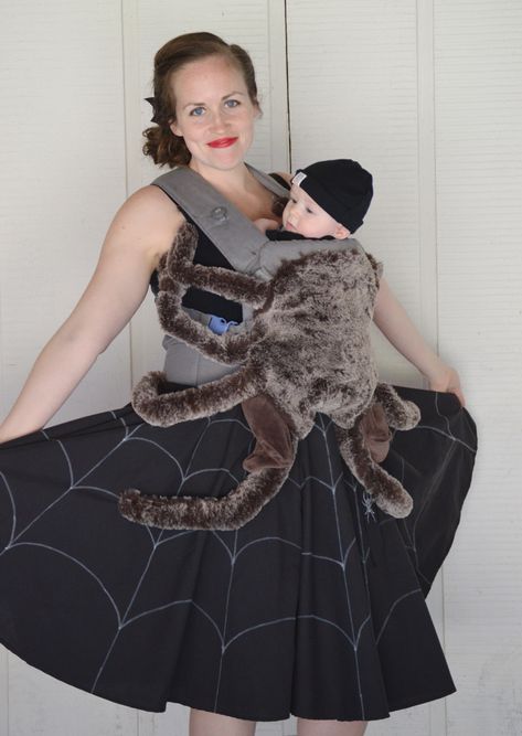 Family Spider Costume, Spider And Web Costume, Spider Family Costume, Bat Family Costume, Diy Toddler Spider Costume, Baby Spider Costume Diy, Toddler Spider Costume, Baby Spider Costume, Kids Spider Costume