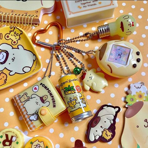 Pompompurin Merch, Pompompurin Stuff, Pompom Purin, Money Wallpaper Iphone, Things I Need, Cat Birthday Party, Backpack Decoration, Hello Kitty Birthday, Best Friends Funny