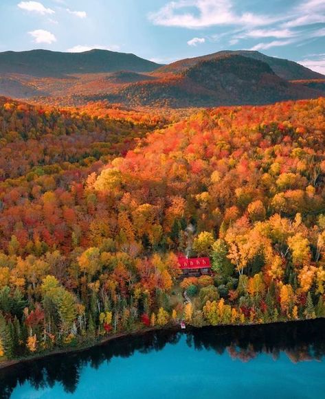 Mont Tremblant, Eastern Canada, Weekend Escape, Autumn Scenes, Autumn Scenery, Wonderful Picture, Little Italy, Quebec Canada, Cabins In The Woods