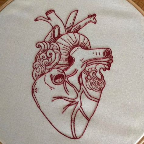 Optical Illusion Tattoos, Illusion Tattoos, Minimalist Tattoo Ideas, Embroidery Heart, Gift Embroidery, Idee Cricut, Embroidery Hearts, Heart Embroidery, Pola Sulam