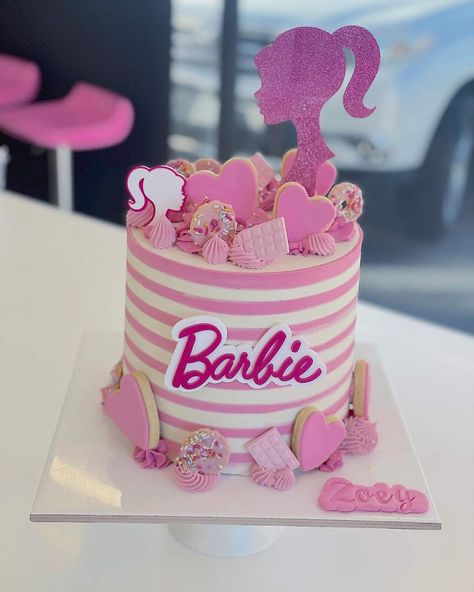 Barbie Cupcakes, Barbie Pool Party, Royal Wedding Cake, Barbie Birthday Cake, Birthday Decorations At Home, Birthday Cake For Husband, Barbie Theme Party, Bolo Barbie, Cake For Husband