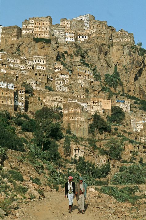 Mountains of Yemen | Jean ROBERT Nature and Travel Photography Yemen Photography, Yemen Nature, Yemen Aesthetic, Mount Kenya, Mountain Architecture, Socotra, Yemen, French Photographers, Planet Earth