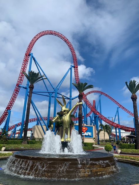 Movie World Gold Coast Aesthetic, Movie World Gold Coast, Gold Coast Australia, Sea World, Instagram Inspo, Queensland, Gold Coast, Travel Aesthetic, Aesthetic Photo