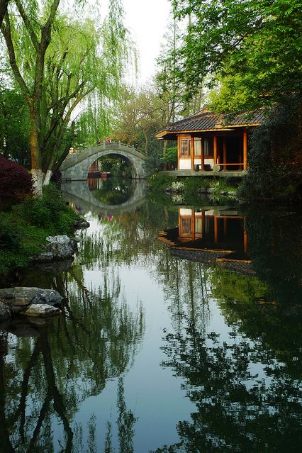 Moon Bridge, China Photo, Hangzhou China, Chinese Garden, Chinese Architecture, Chongqing, Foto Art, China Travel, A Bridge