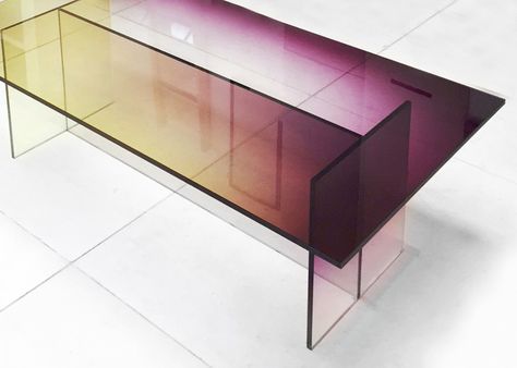 Germans Ermics adds gradients to glass, then assembles these ombre furniture… Acrylic Furniture, Glass Furniture, Creative Furniture, Chaise Design, Design Minimalista, Furniture Design Modern, Interior Furniture, Design Furniture, Furniture Collection