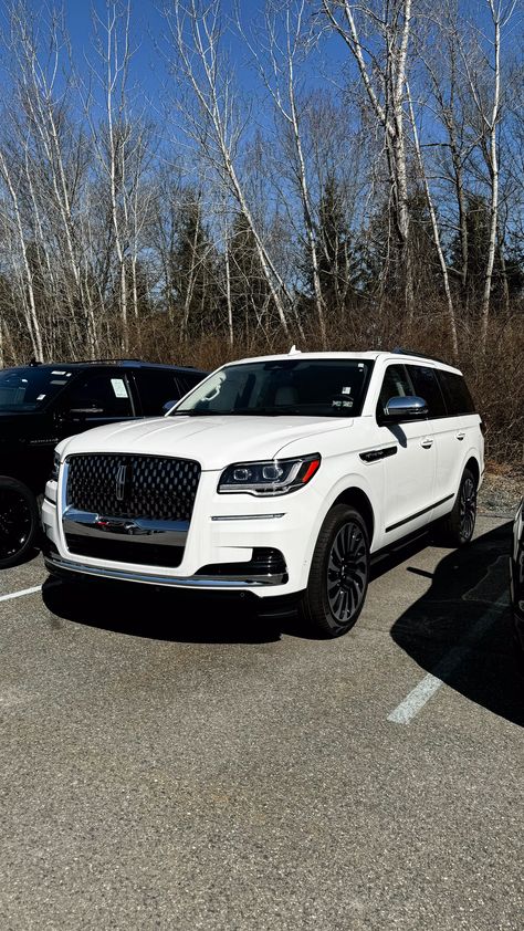 🌆 Have the freedom to go everywhere you desire and the power to explore everything in the  2023 Lincoln Navigator Black Label.(Stock#:L31913S)  #HealeyBrothers #HudsonValley #HVNY #orangecountyny #Lincoln #LincolnNavigator #blacklabel #luxury #luxurysuv Black Lincoln Navigator, 2023 Lincoln Navigator, Lincoln Navigator Black Label, Mom Cars, Chevrolet Dealership, New Hampton, Hudson Valley Ny, Mom Car, Lincoln Navigator